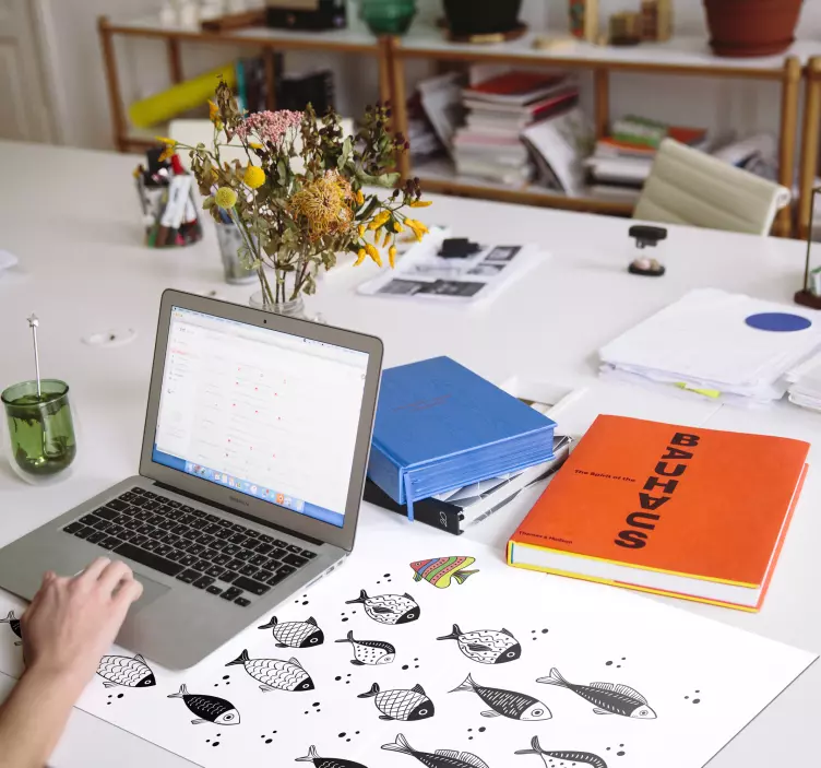 카운터 흐름 물고기 마우스 패드 - TenStickers