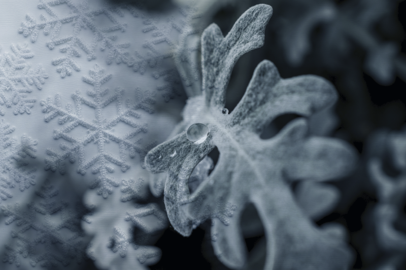 질감이 있는 식탁보 우아한 눈송이 패턴 - TenStickers