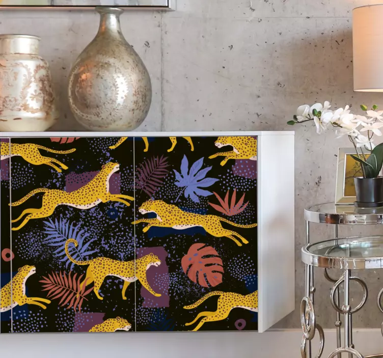 가구 스티커 점프하는 표범 - TenStickers