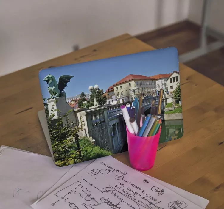 노트북용 스킨 드래곤 브릿지 전망 - TenStickers