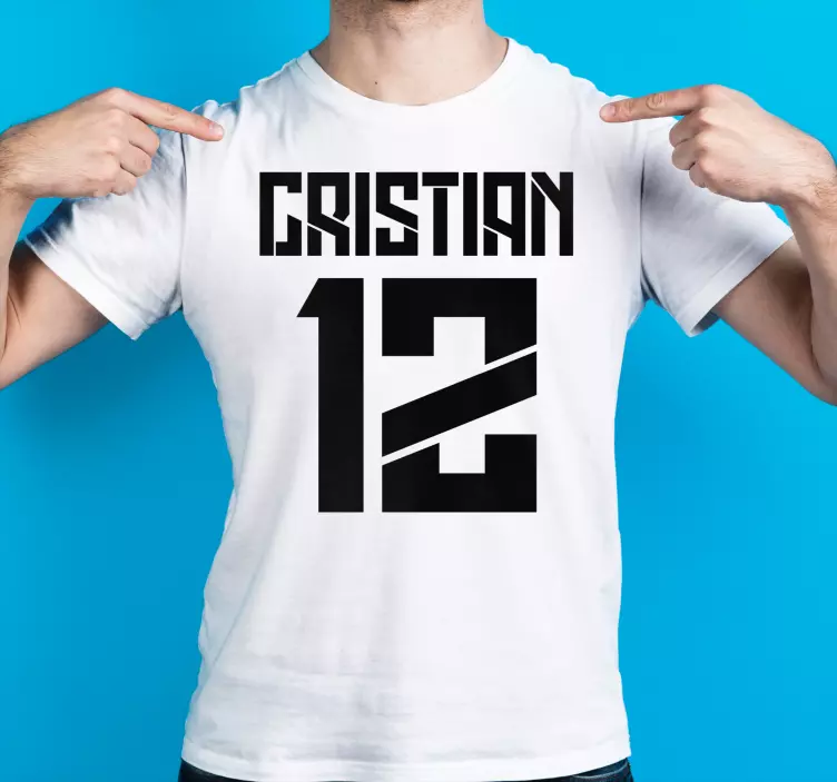 이름이 있는 검은색 디자인 축구 번호 티셔츠 - TenStickers