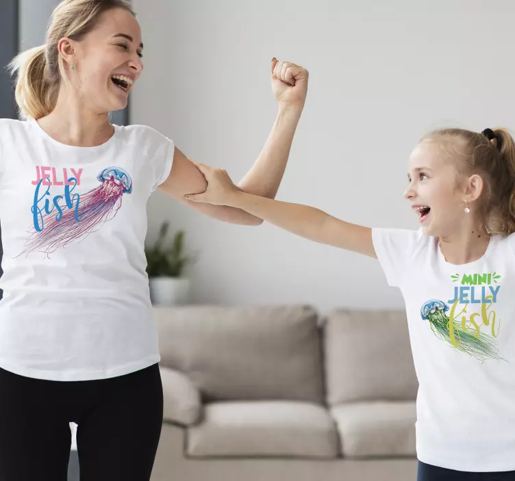 현실적인 손으로 그리는 해파리 - TenStickers